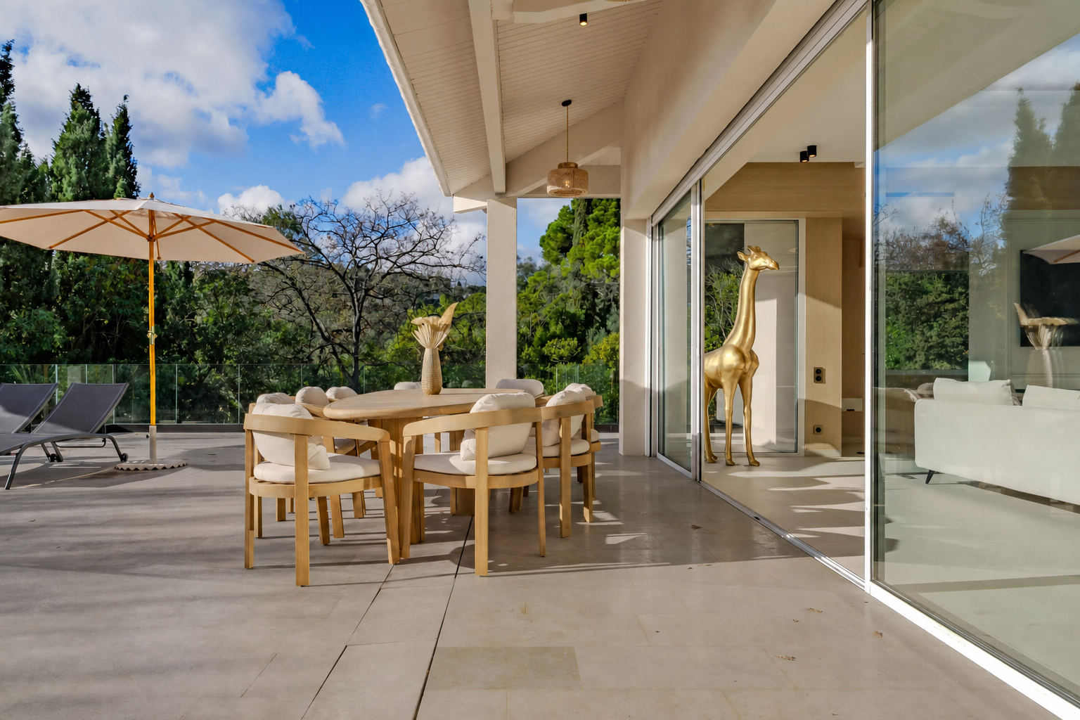 VILLA MOUGINS