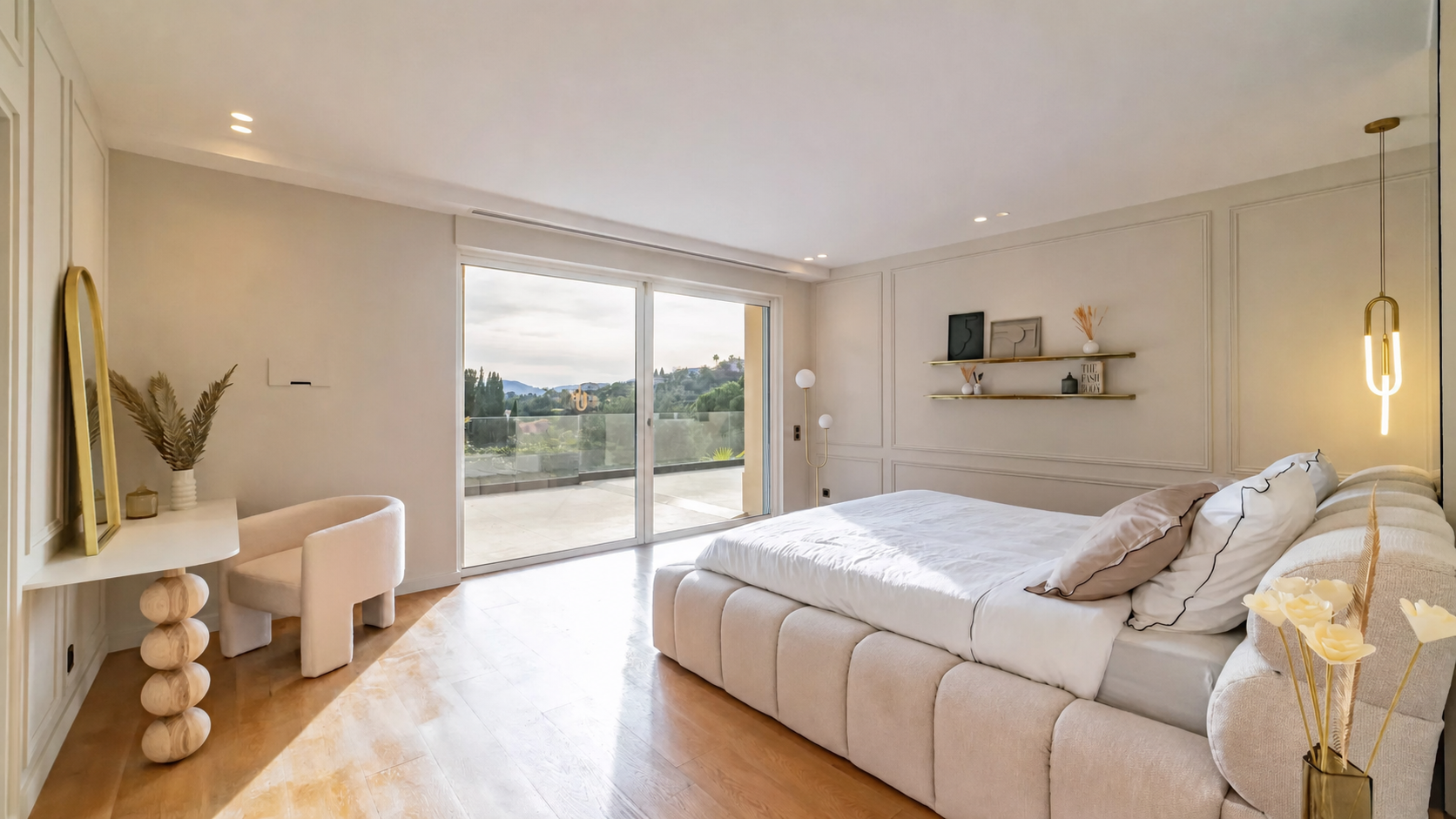 VILLA MOUGINS